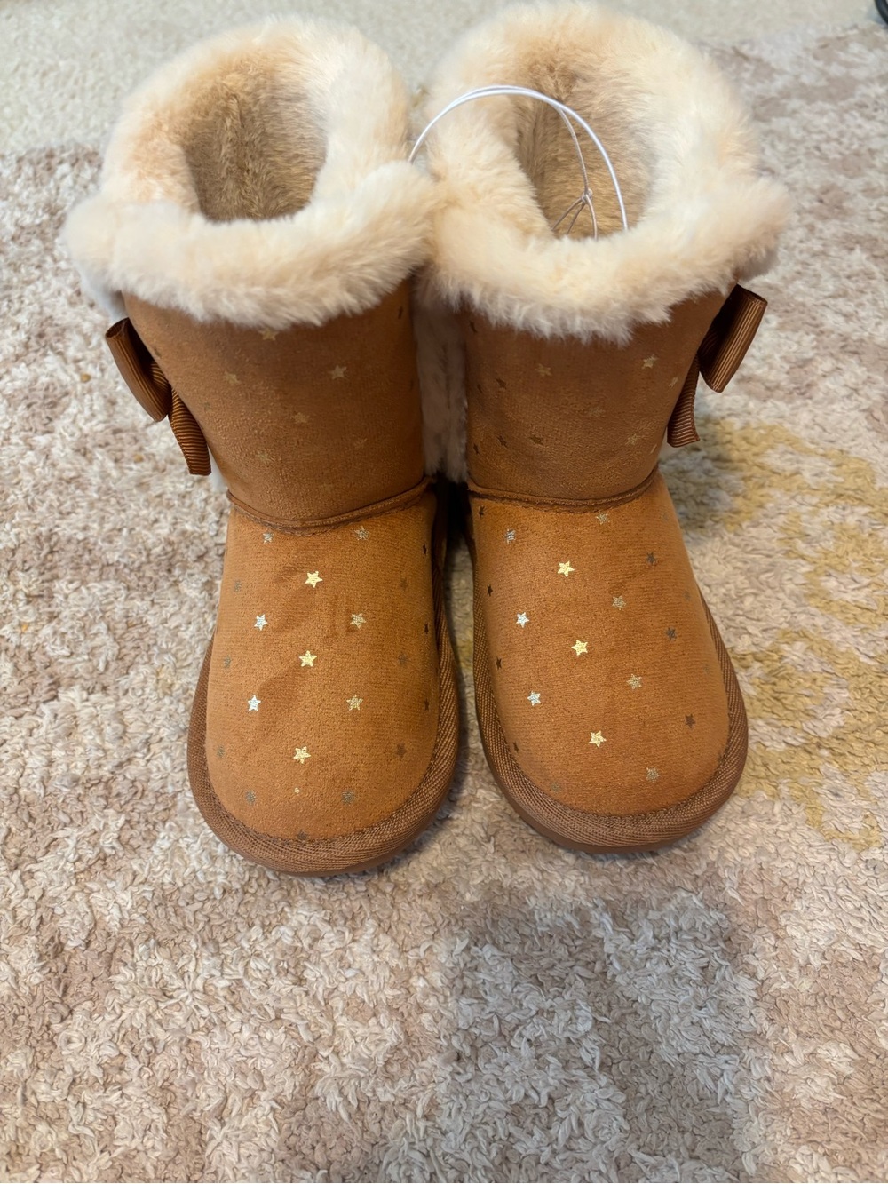 Falls Creek Kids Tan Star-Accent Faux Fur Winter Boots